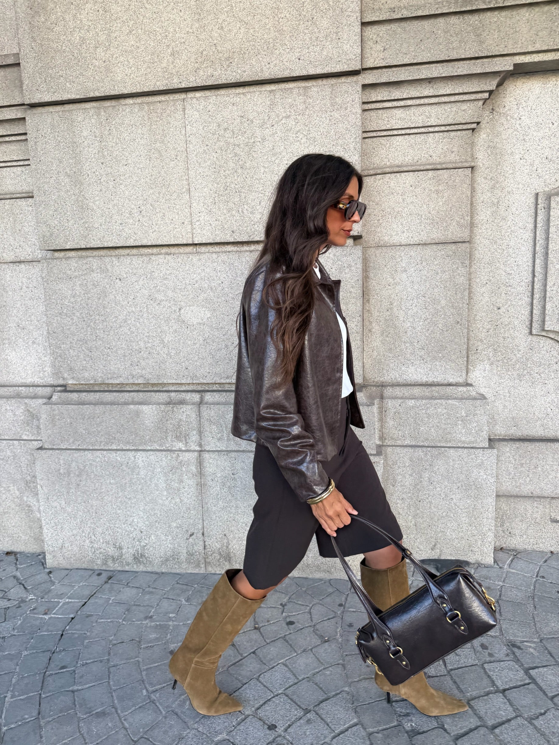 Bermuda Shorts in Brown - Image 4