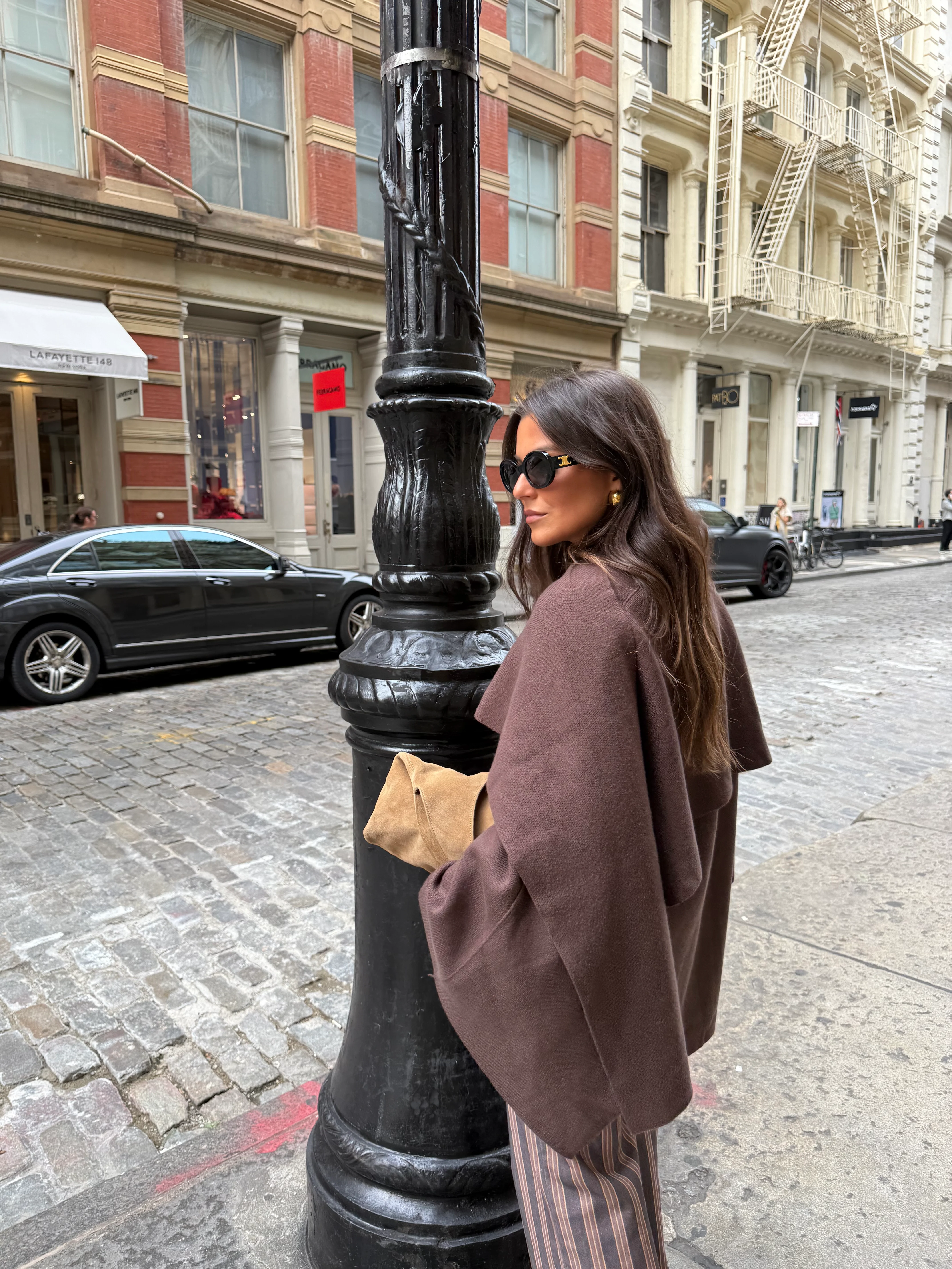 Chicago Cape in Brown - Image 4