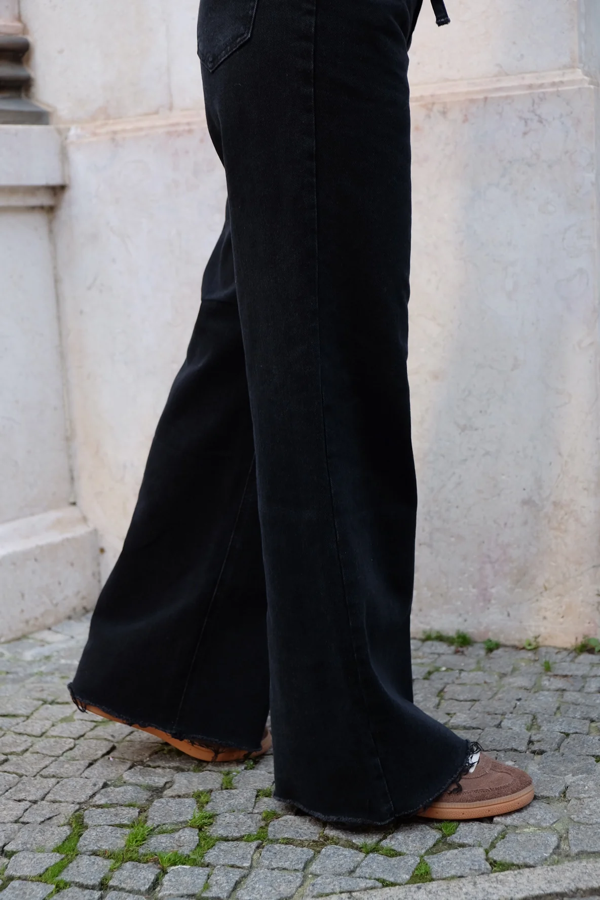 Straight Extra Dark Grey Jeans - Image 5