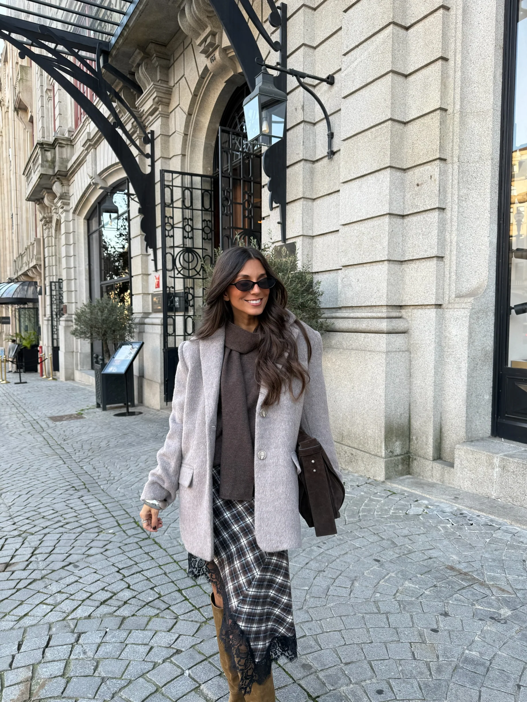 Wool Vienna Blazer in Taupe - Image 5