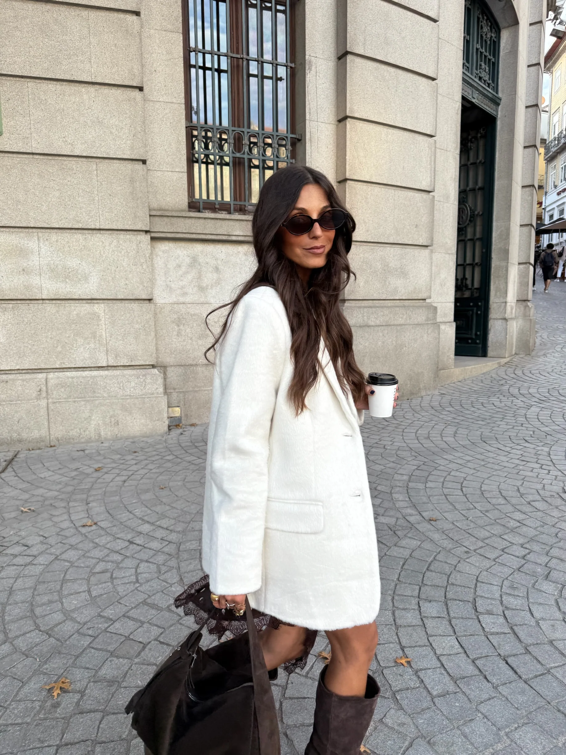 Wool Vienna Blazer in White - Image 4